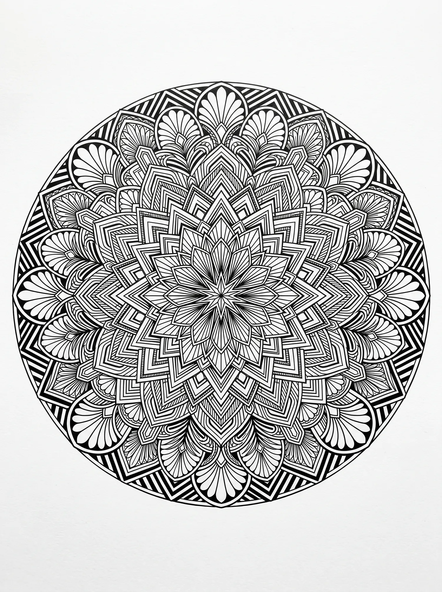 Mandala Art Déco - Coloriage mandala à imprimer gratuitement